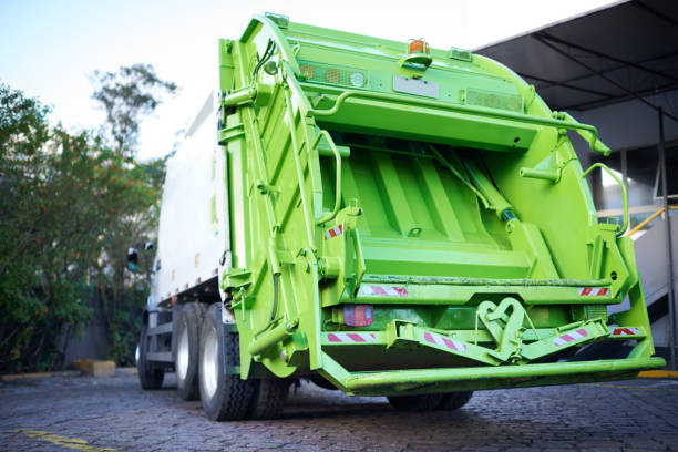 Best Yard Waste Removal  in Aventura, FL